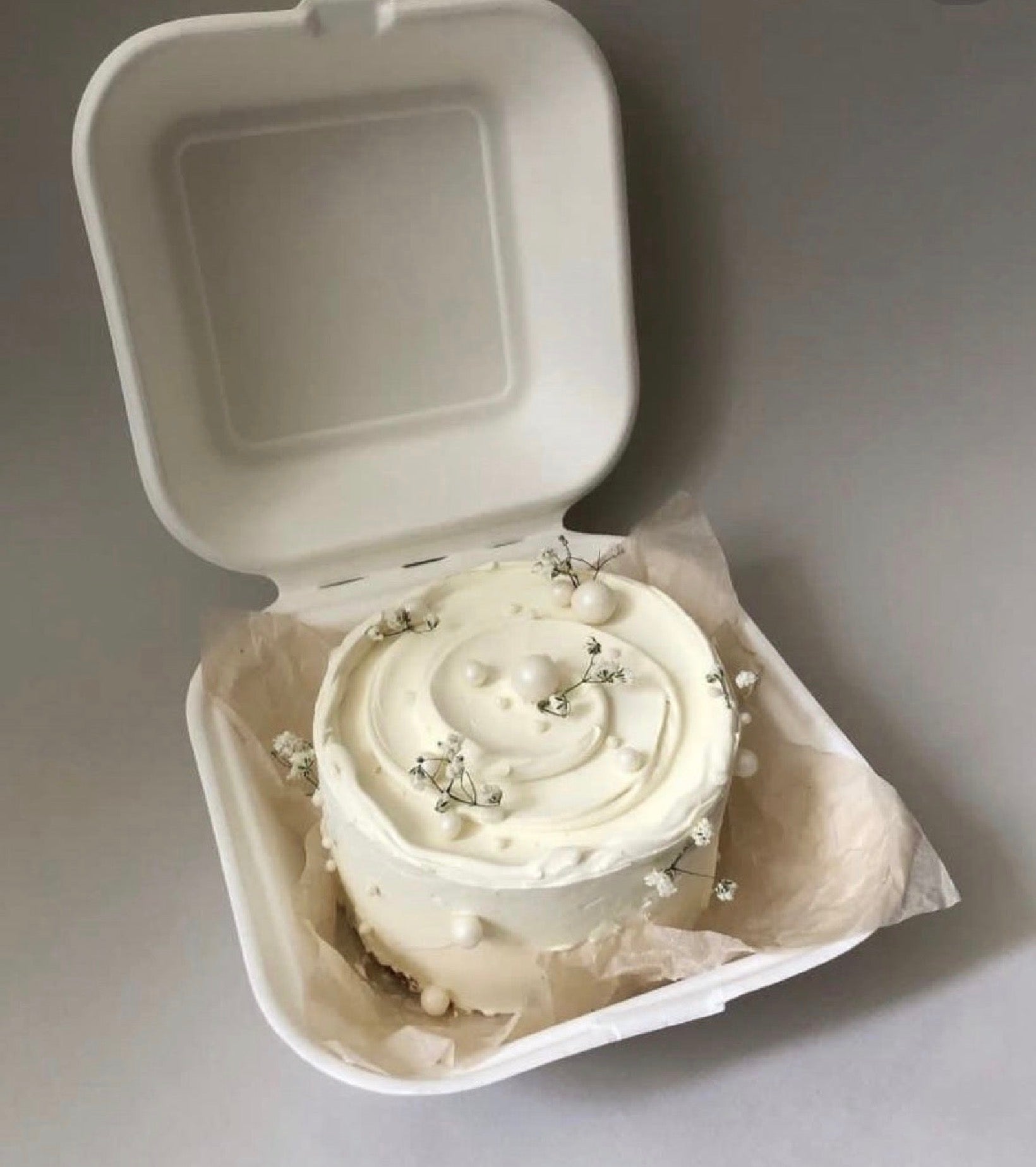 FloJo's Sweets Bento Lunchbox Cake – Custom Mini Cake Gift