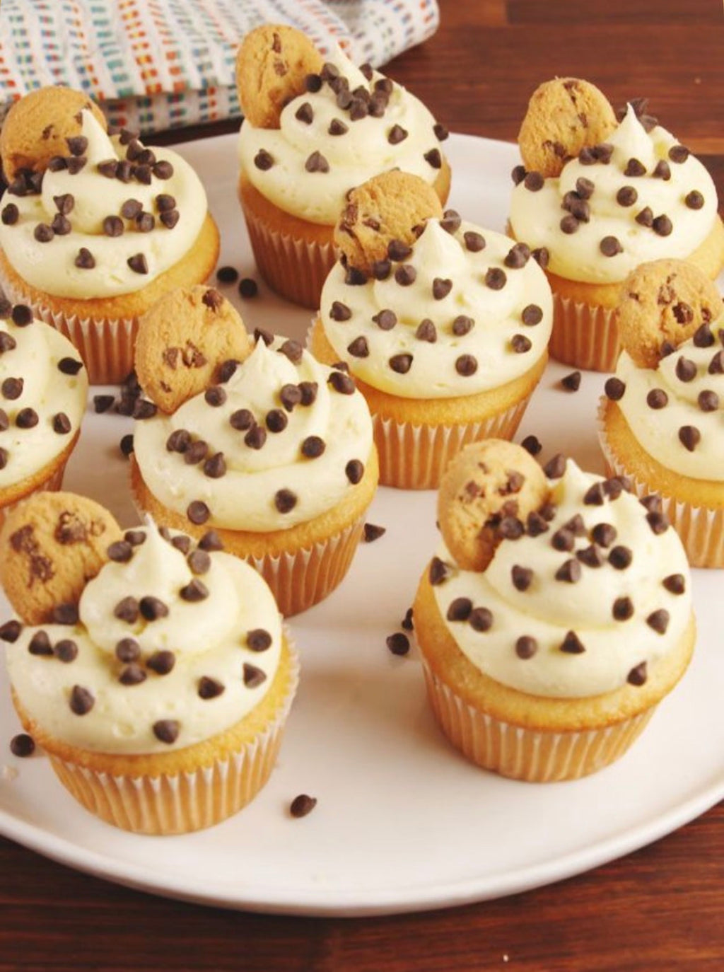 FloJo's Sweets Gourmet Cupcake Collection Gift Box Assorted From Scratch Flavors For Sweet Gift Lovers