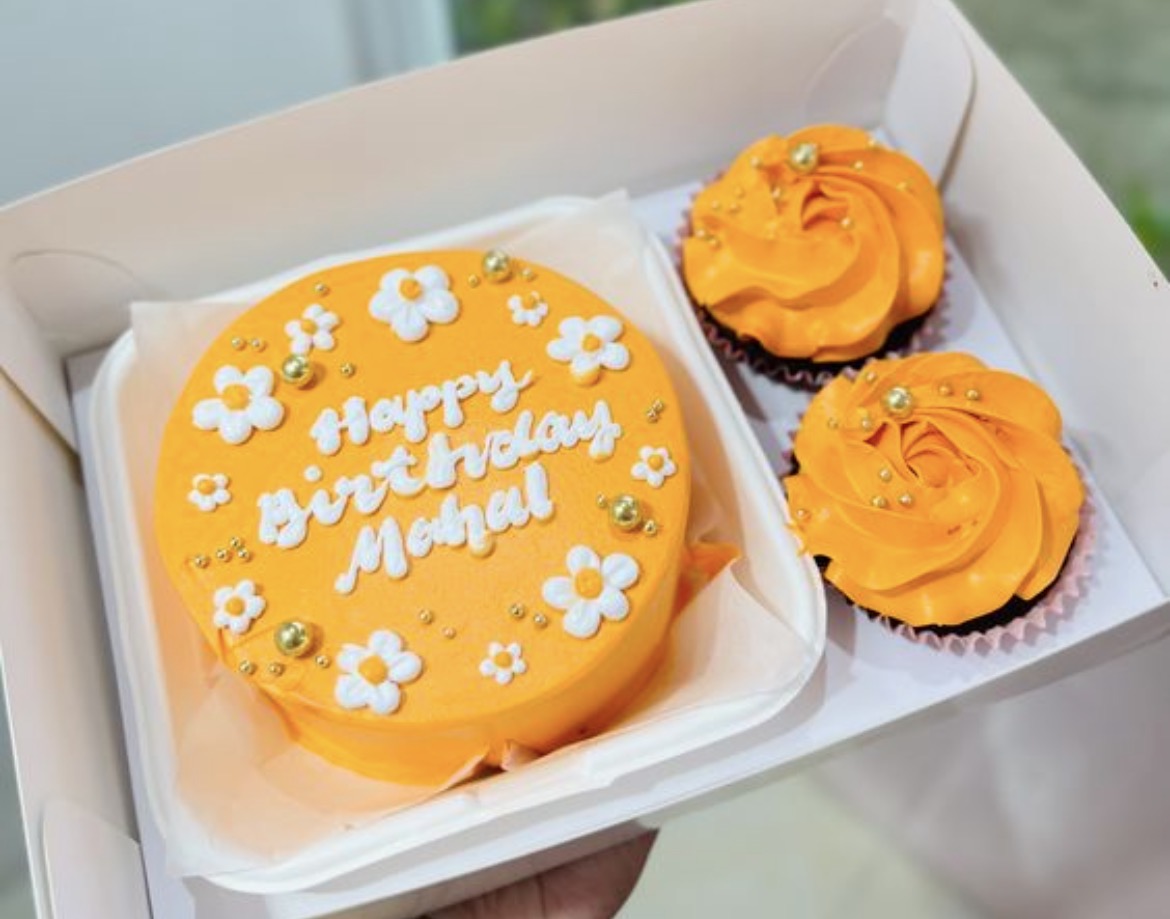 FloJo's Sweets Bento Cake & Cupcake Bundle – The Ultimate Sweet Gift Set