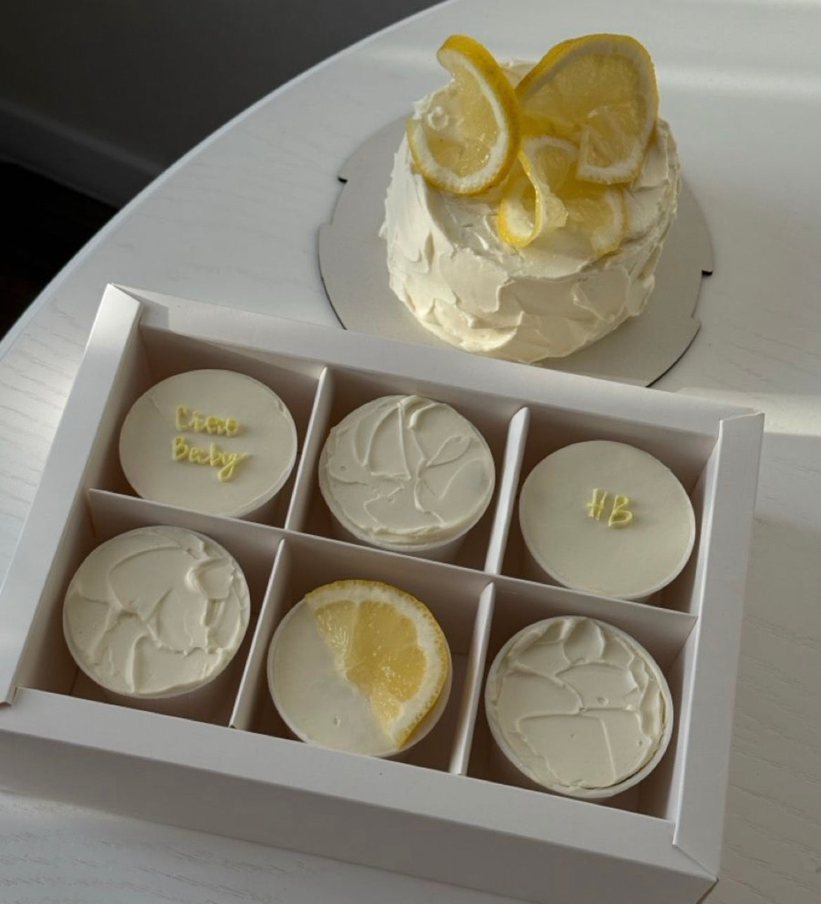 FloJo's Sweets Bento Cake & Cupcake Bundle – The Ultimate Sweet Gift Set